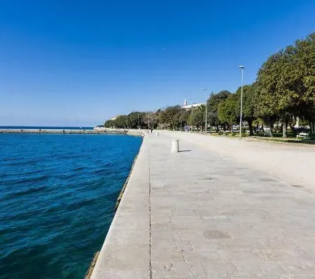 Nera -zadar Old Town With Seaview